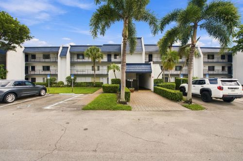 303-4545 Luxemburg Ct, Lake Worth, FL, 33467-5061 | Card Image