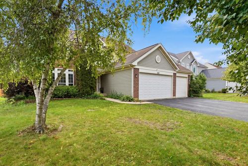 219 S Primrose Ln, Round Lake, IL, 60073-4207 | Card Image