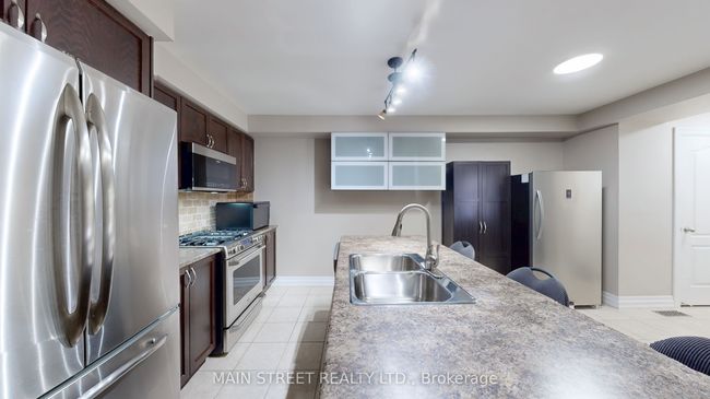 42 Bellchase Trail, House attached with 4 bedrooms, 4 bathrooms and 3 parking in Brampton ON | Image 10