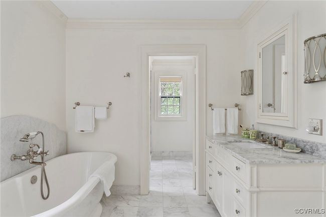 10700 Darby Cir, House other with 6 bedrooms, 5 bathrooms and null parking in Midlothian VA | Image 26