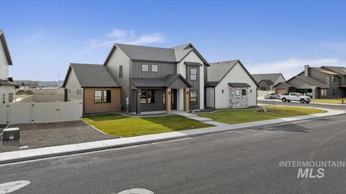 663 Canyon Crest Dr W, Twin Falls, ID, 83301-2919 | Card Image