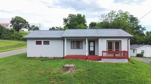 608 W Center St, Galax, VA, 24333-2706 | Card Image