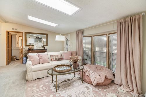 13541 Austin Ct, Hartland, MI, 48353-3767 | Card Image