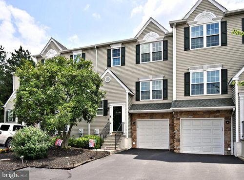 103 Green View Ct, Plymouth Meeting, PA, 19462-2579 | Card Image