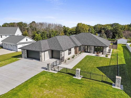 2448 Riddle Court, LAWRENCE, WI, 54115 | Card Image