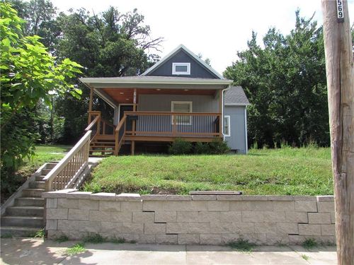 1812 Elmwood Ave, Kansas City, MO, 64127-3537 | Card Image
