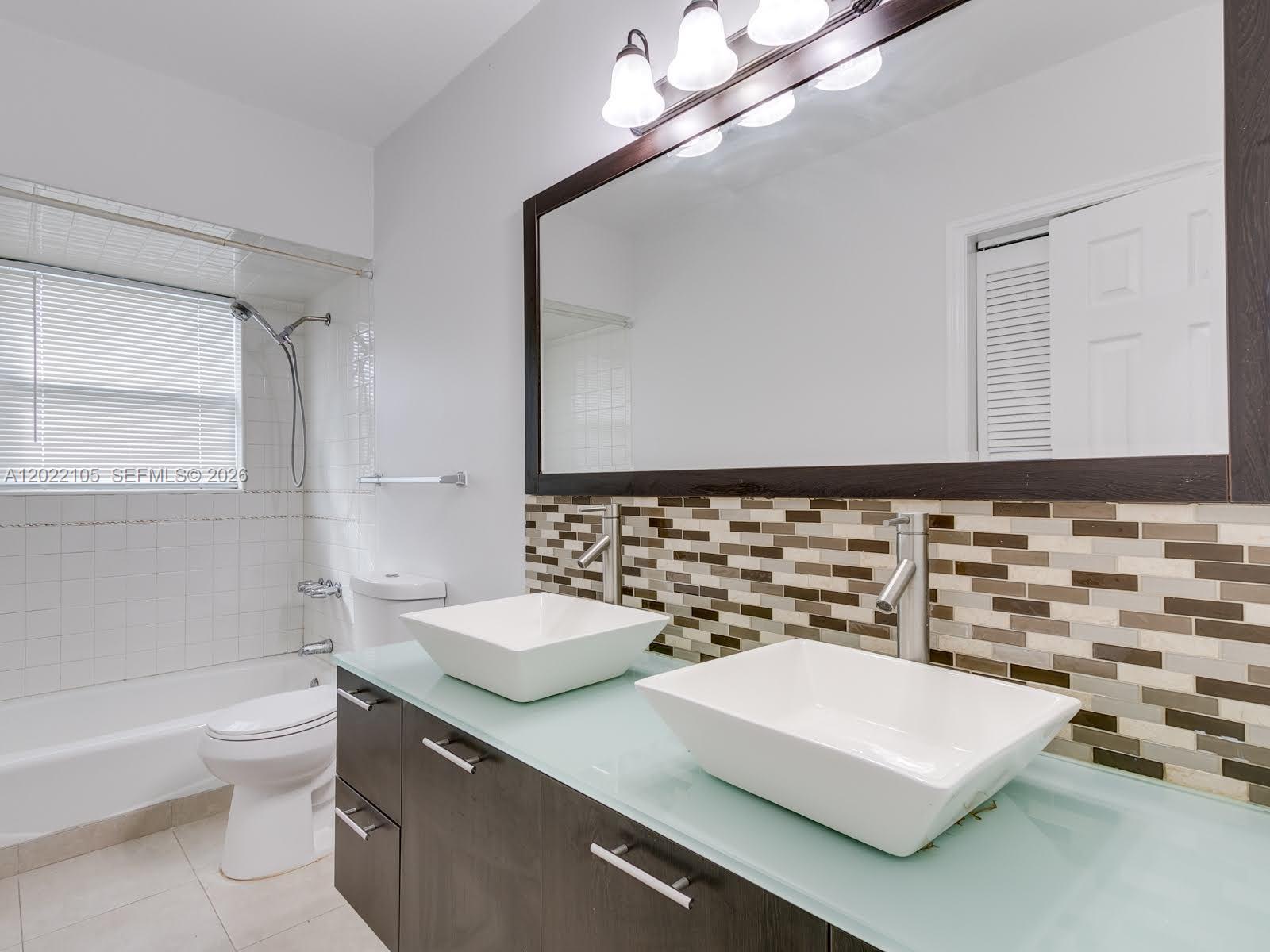 Residential in North Miami Beach 4