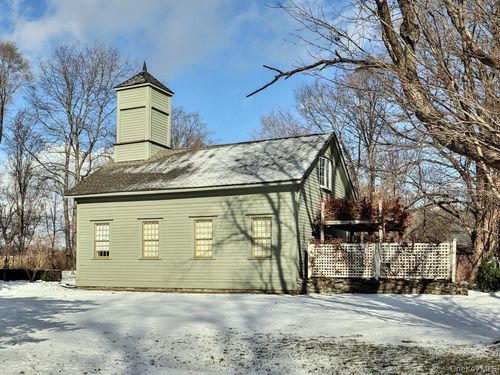 6 Bart Bull Rd, Middletown, NY, 10941-3800 | Card Image