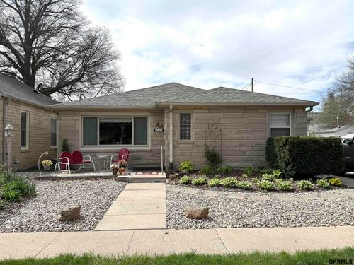 935 H St, Geneva, NE, 68361-2011 | Card Image