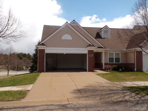 6575 Cortland Ave, Brighton, MI, 48114-5317 | Card Image