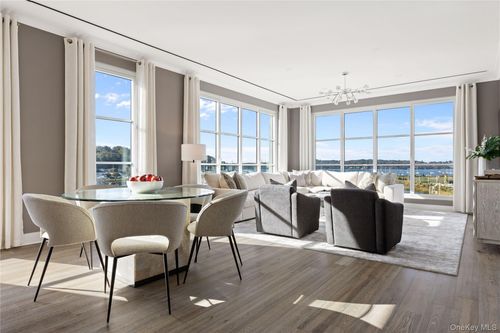 unit-1036-100 Garvies Point Rd, Glen Cove, NY, 11542-5007 | Card Image