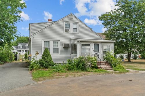 29 Wallace St, Methuen, MA, 01844-6425 | Card Image