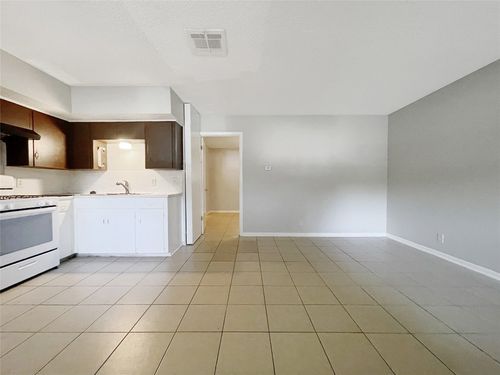 apt-c-2503 Cecil Dr, Austin, TX, 78744-8062 | Card Image