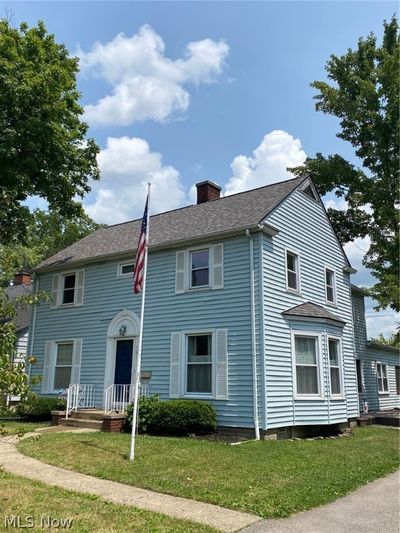 Colonial inspired home | Image 1