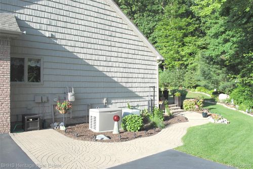 513 Timbermill Ln, Howell, MI, 48843-7010 | Card Image