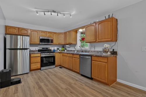 112 Shaker Rd, Canterbury, NH, 03224-2529 | Card Image
