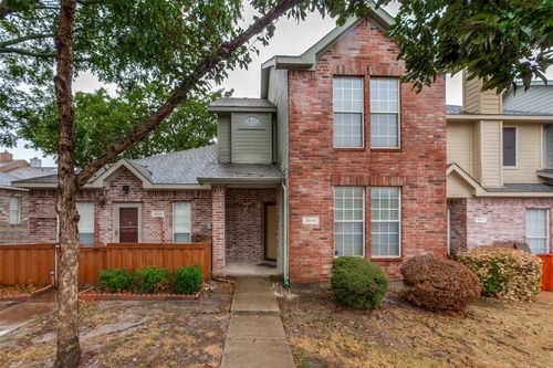 3815 Brandon Park Dr, Garland, TX, 75044-6450 | Card Image