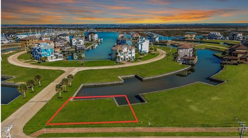 30 Long Ky, Hitchcock, TX, 77563-3690 | Card Image