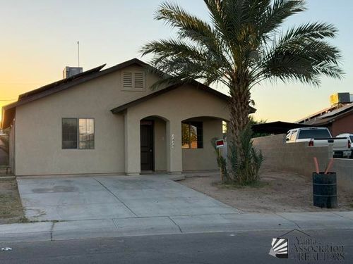 1470 N Rio Seco St, San Luis, AZ, 85336-0815 | Card Image