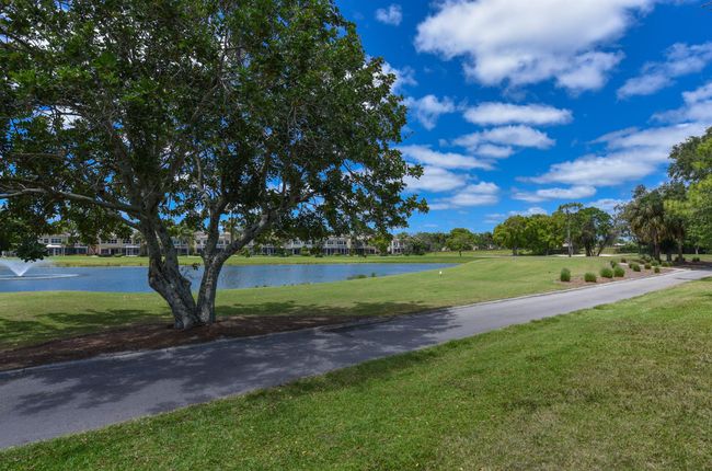 1512 15 Th Ter, Condo with 3 bedrooms, 3 bathrooms and null parking in Palm Beach Gardens FL | Image 7