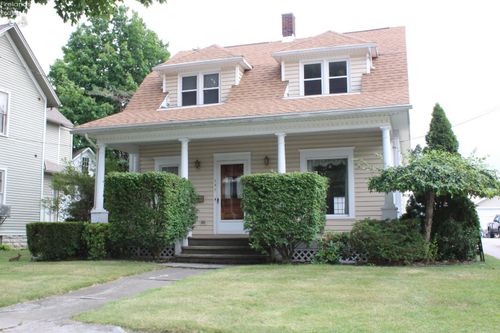 131 Ashford Ave, Bellevue, OH, 44811-1604 | Card Image