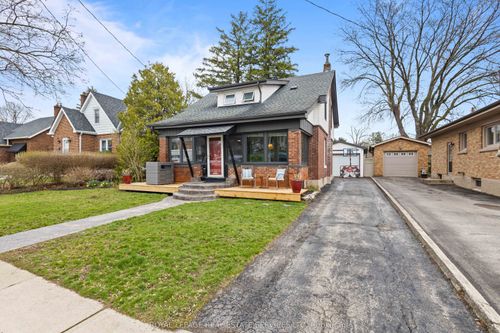 13 Forest Rd, Brantford, ON, N3S6V9 | Card Image