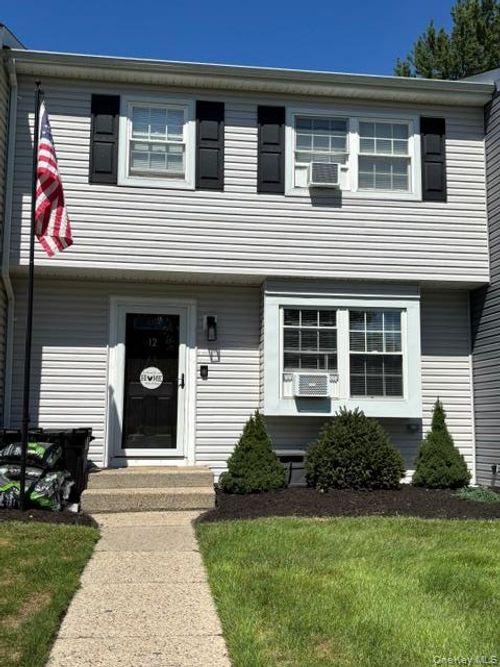 12 Federal Lane, Brookhaven, NY, 11727 | Card Image