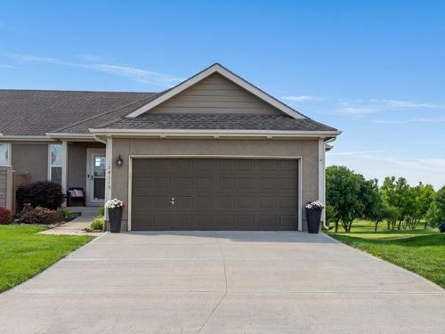 14115 Amanda Ln, Basehor, KS, 66007-5259 | Card Image