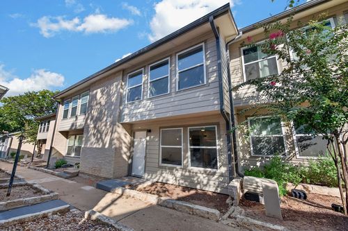 133-2124 Burton Dr, Austin, TX, 78741-4154 | Card Image