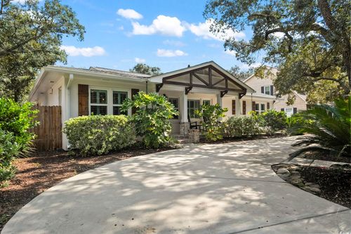 412 37th Ave N, Myrtle Beach, SC, 29577-2922 | Card Image