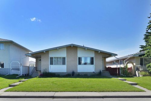a-andamp-b-927 43 St Sw, Calgary, AB, T3C1Z8 | Card Image