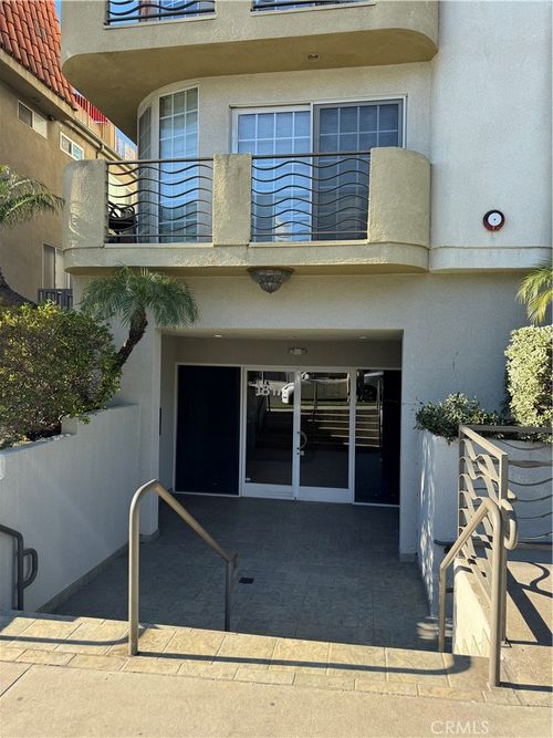 205-1817 Selby Ave, Los Angeles, CA, 90025-4730 | Card Image