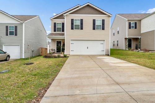 567 Cox Hollow Rd, Kingsport, TN, 37663-2325 | Card Image