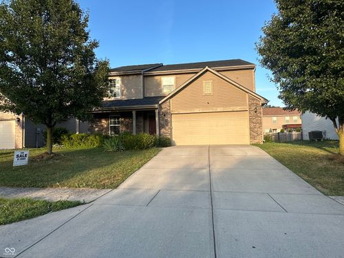 7527 Jenison Dr, Indianapolis, IN, 46217-9212 | Card Image