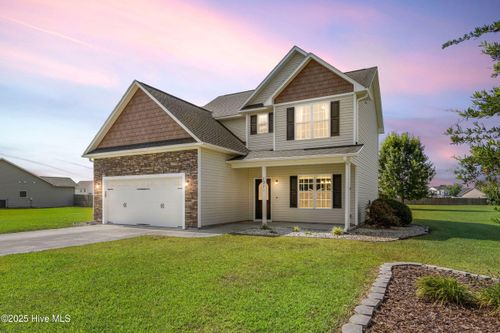 131 Buckhaven Dr, Richlands, NC, 28574-7467 | Card Image