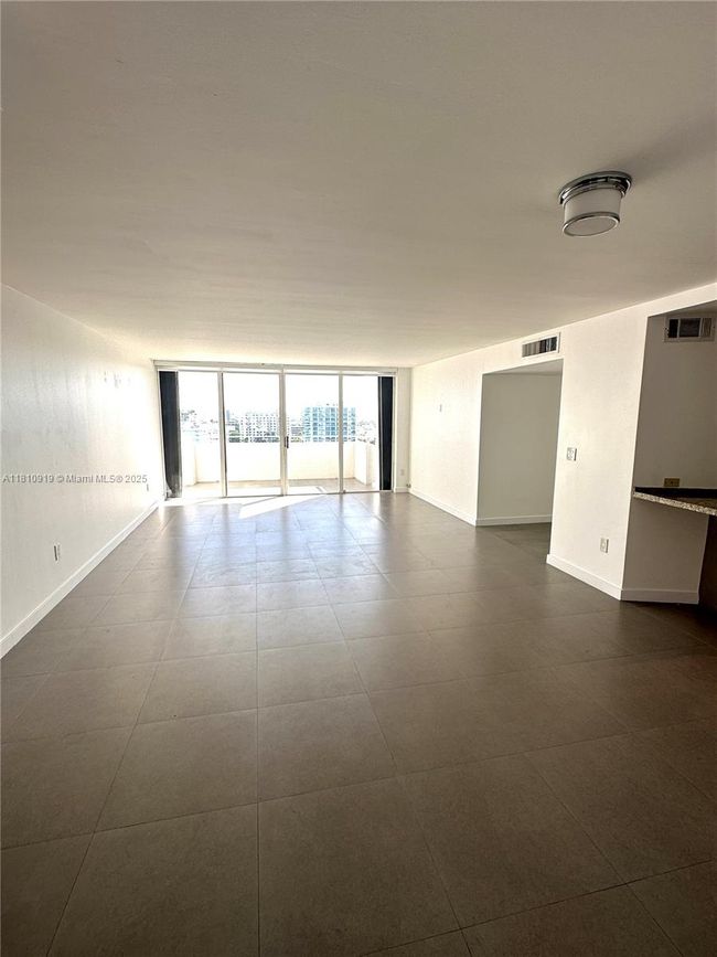 APT-1504 - 11 Island Ave, Condo with 2 bedrooms, 2 bathrooms and null parking in Miami Beach FL | Image 4