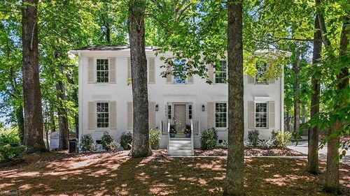 3003 Edgewater Dr, Greensboro, NC, 27403-1061 | Card Image