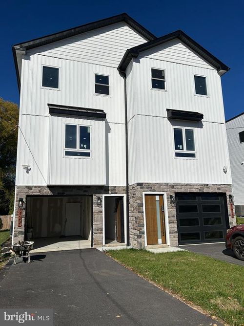 122 Jackson Ave, GLENSIDE, PA, 19038-1012 | Card Image