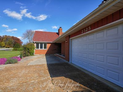 2323 N Sheridan Road, House other with 4 bedrooms, 4 bathrooms and 2 parking in Waukegan IL | Image 2