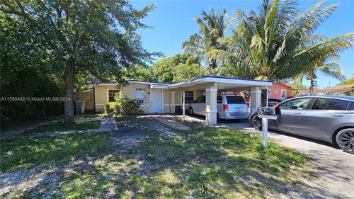 2114 Nw 5th St, Pompano Beach, FL, 33069-2619 | Card Image