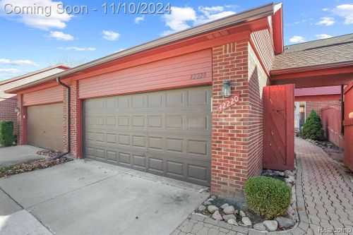 42220 Lochmoor Street, Clinton Twp, MI, 48038 | Card Image