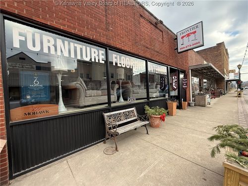 225 Washington St, Ravenswood, WV, 26164-1841 | Card Image