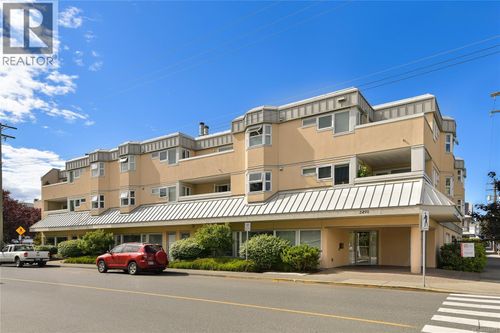 301-2490 Bevan Avenue, Sidney, BC, V8L5C6 | Card Image