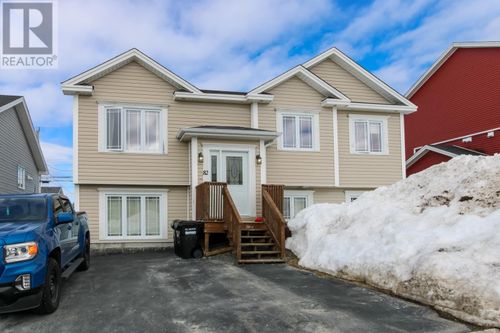 82 Cape Pine St, St. John's, NL, A1G0A7 | Card Image