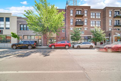 3-3225 S Halsted St, Chicago, IL, 60608-6605 | Card Image
