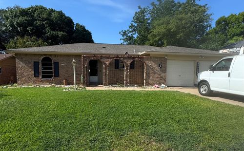 606 Pepperidge Ct, Arlington, TX, 76014-1128 | Card Image