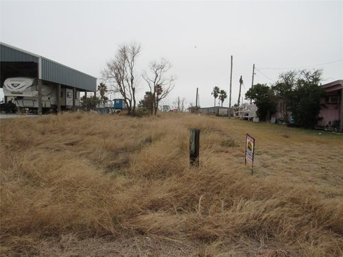 415 County Road 202, Sargent, TX, 77414-2213 | Card Image