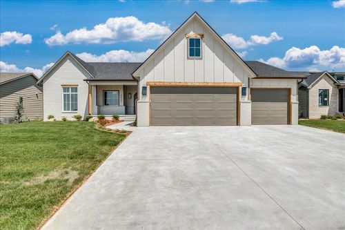 9642 W Cedar Ln, Maize, KS, 67101-8000 | Card Image