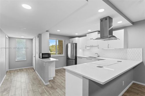 apt-203-201 Lakeview Dr, Weston, FL, 33326-1032 | Card Image