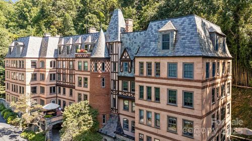 apt-b10-185 Macon Ave, Asheville, NC, 28804-3762 | Card Image